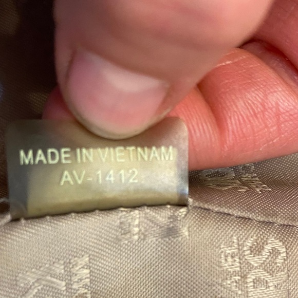 Gansevoort Large North South Tan Leather Tote - Picture 6 of 16